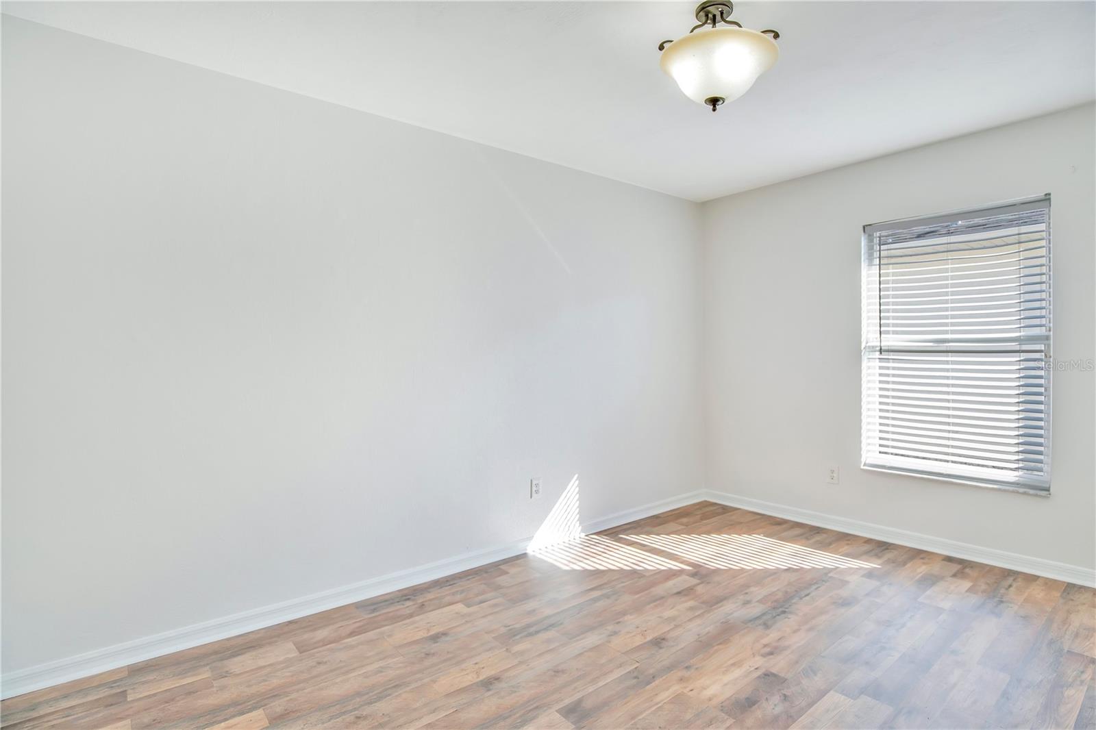 Image 15 of 25 For 1467 Bay Grove Drive