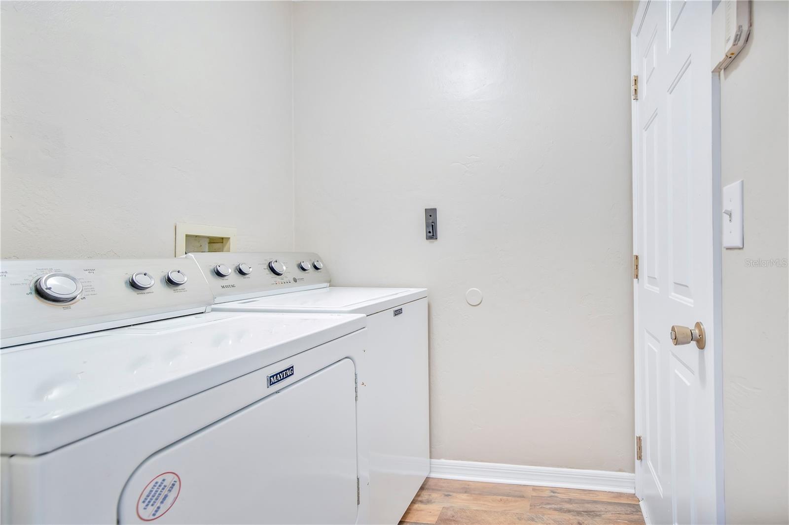 Image 19 of 25 For 1467 Bay Grove Drive