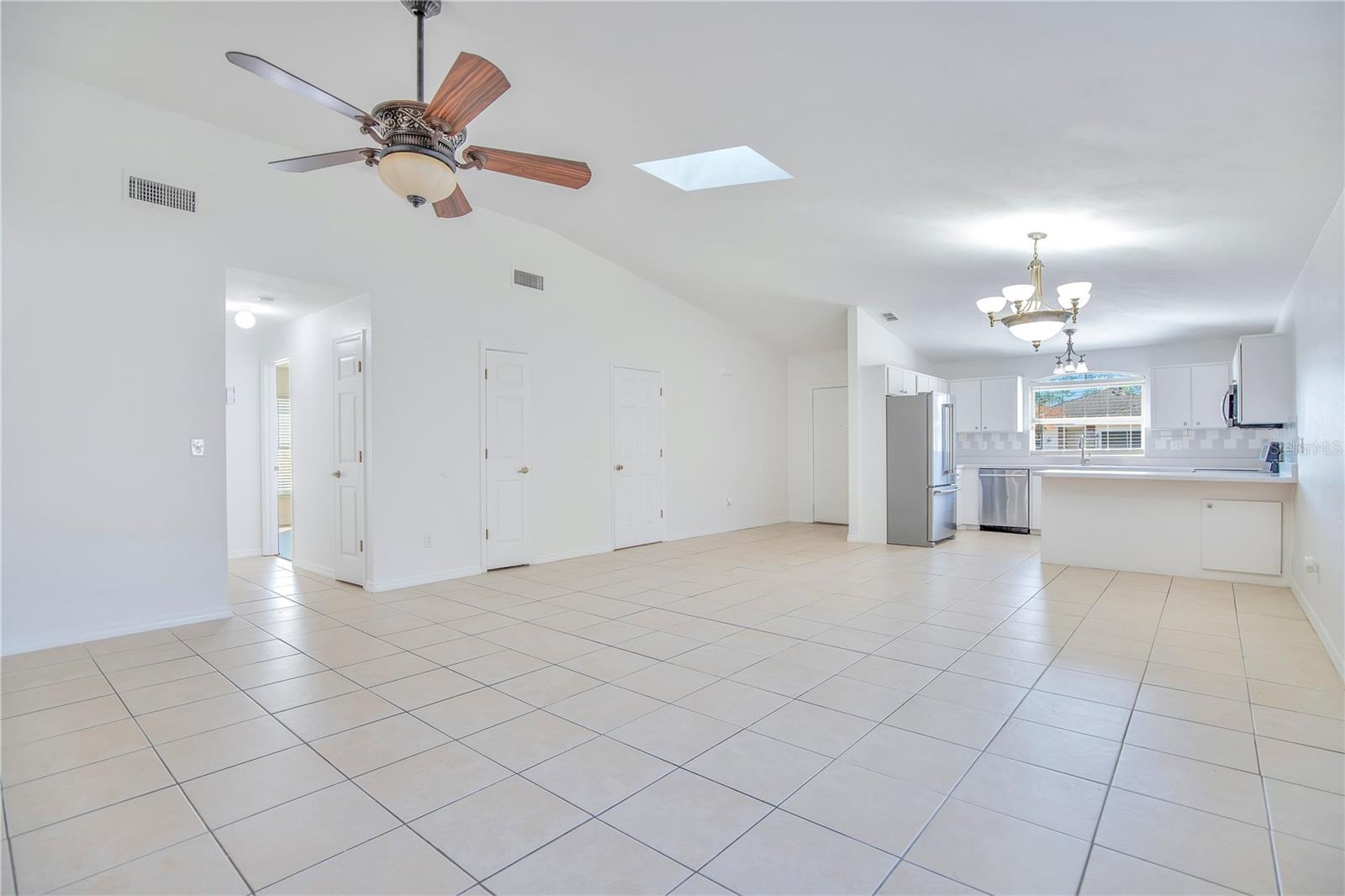 Image 9 of 25 For 1467 Bay Grove Drive