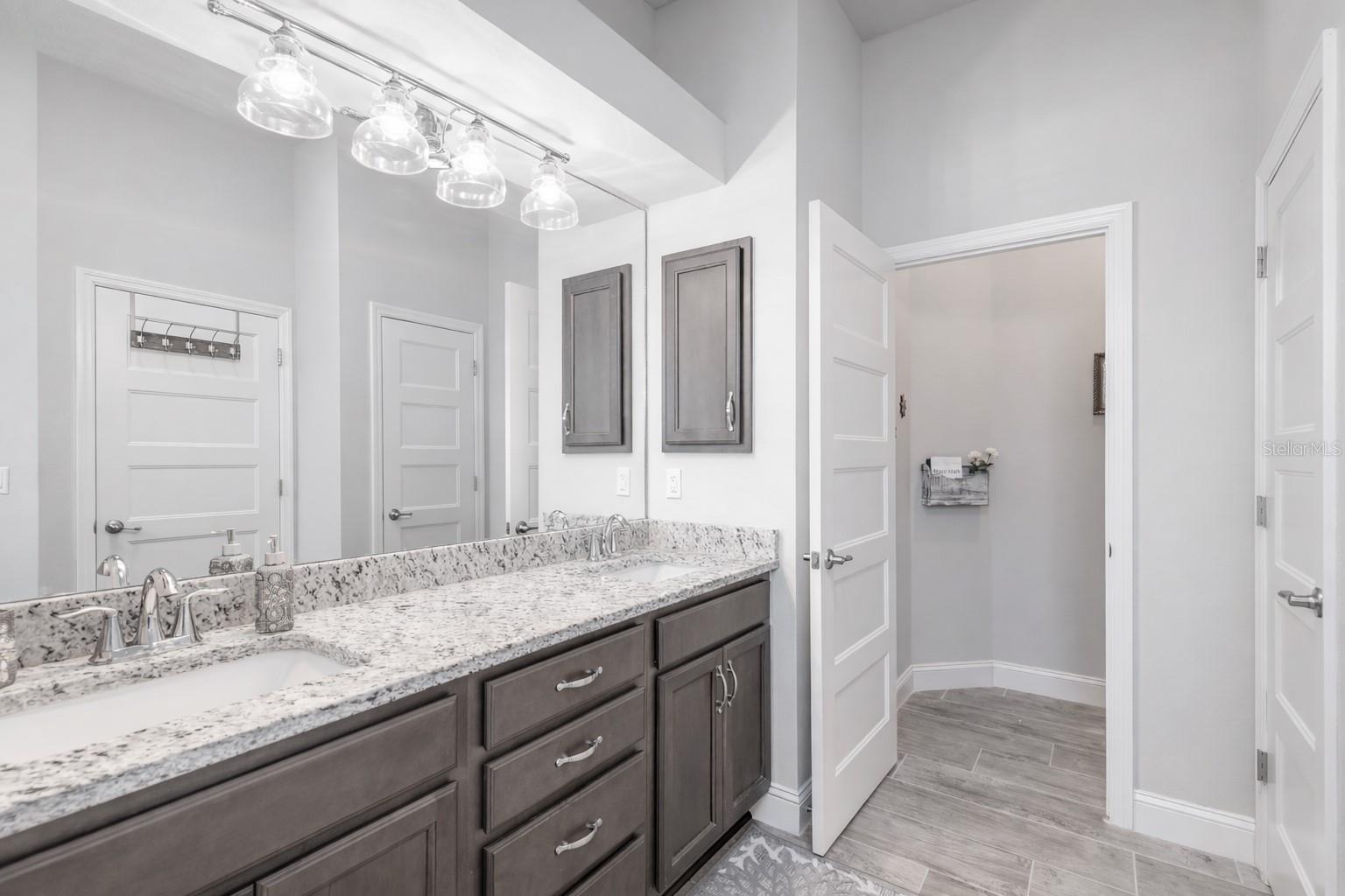 Image 7 of 25 For 112 Portofino Blvd