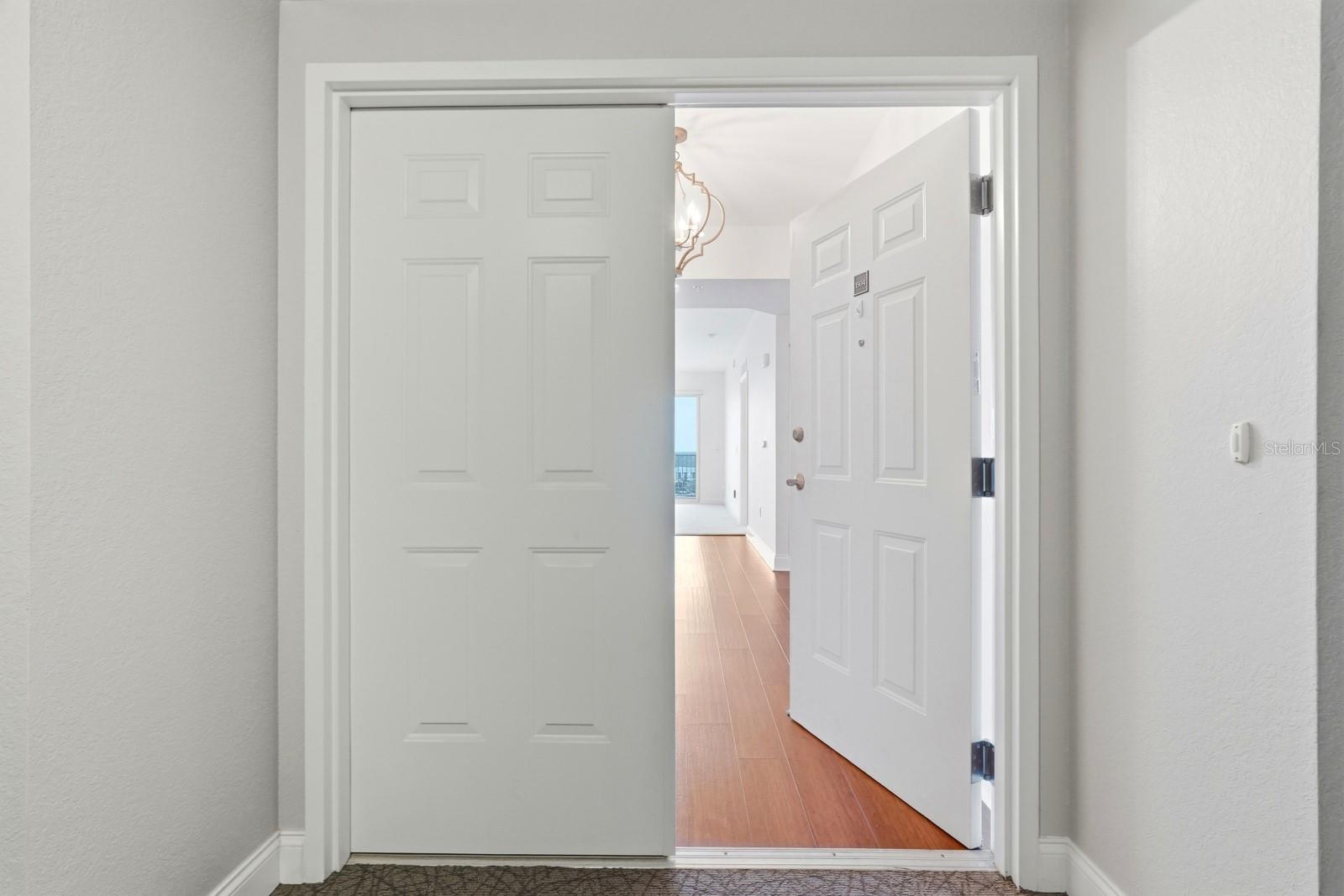 Image 10 of 57 For 2801 Ridgewood Avenue 1504