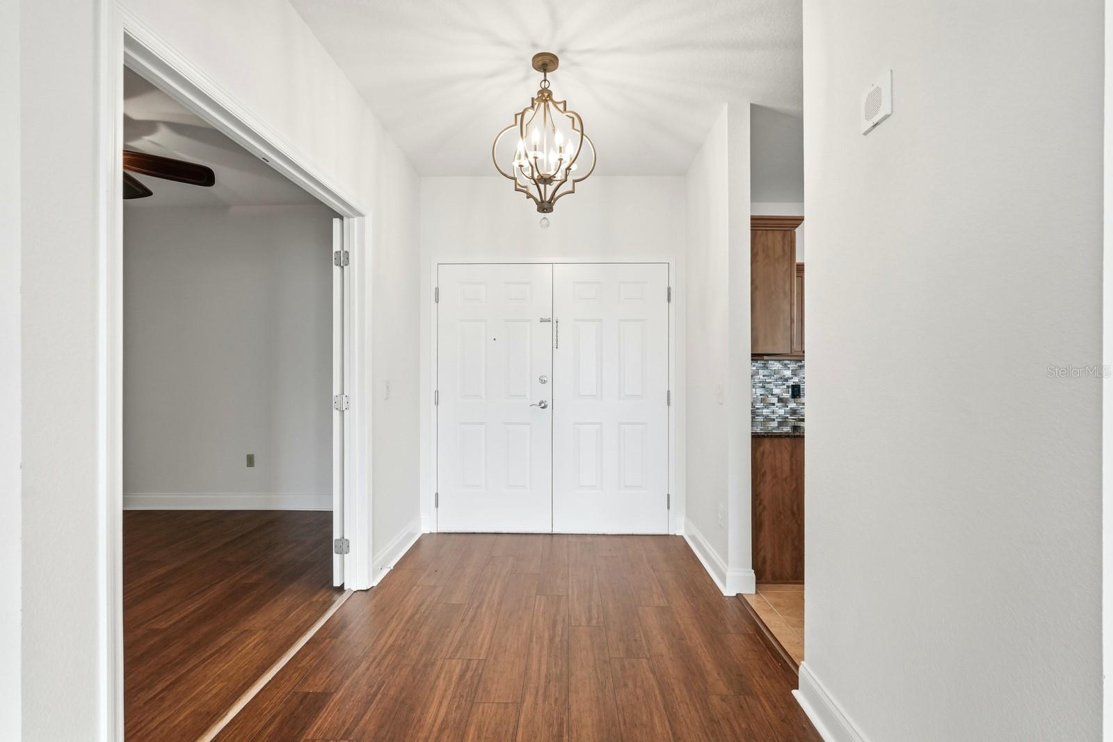 Image 12 of 57 For 2801 Ridgewood Avenue 1504