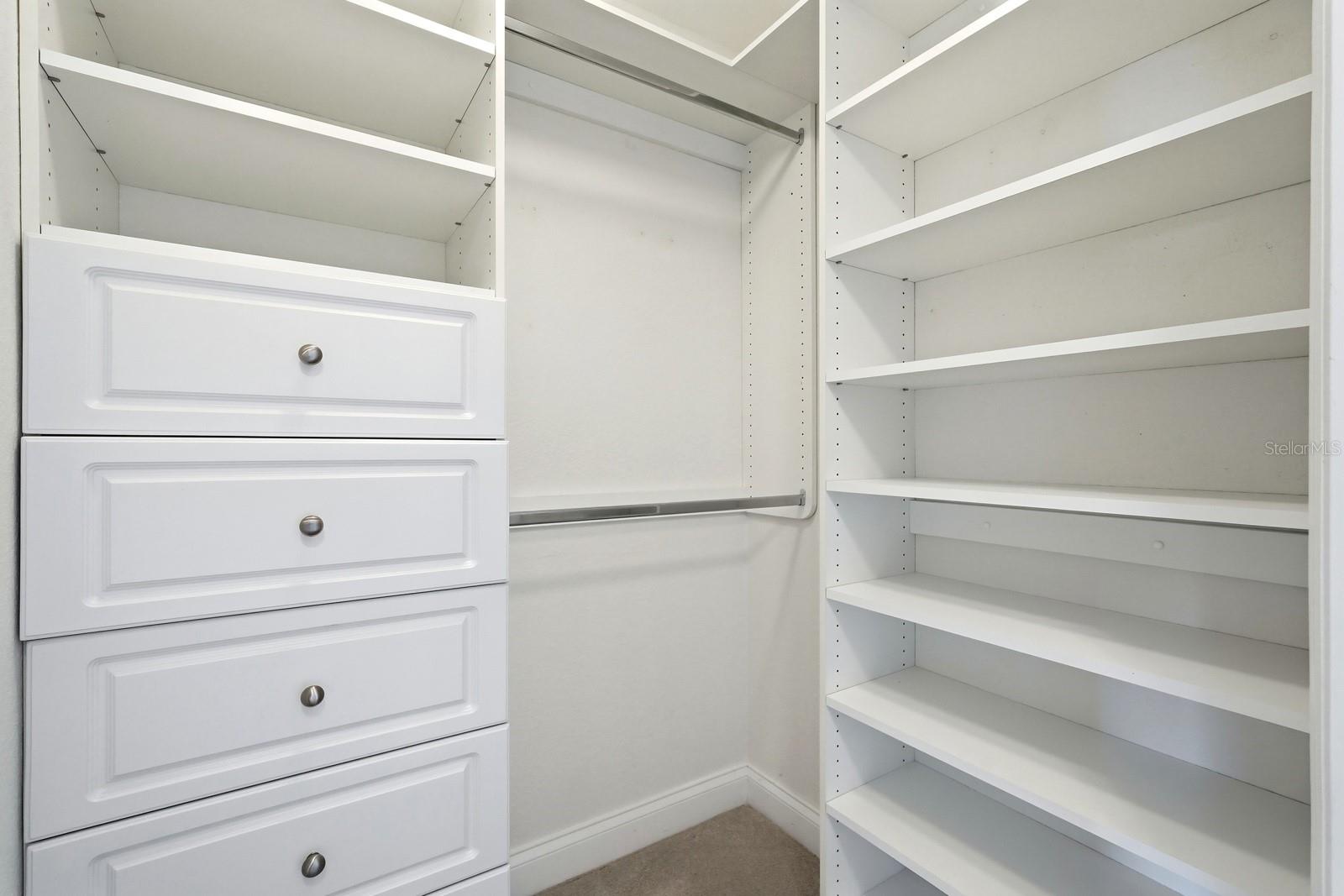 Image 29 of 57 For 2801 Ridgewood Avenue 1504