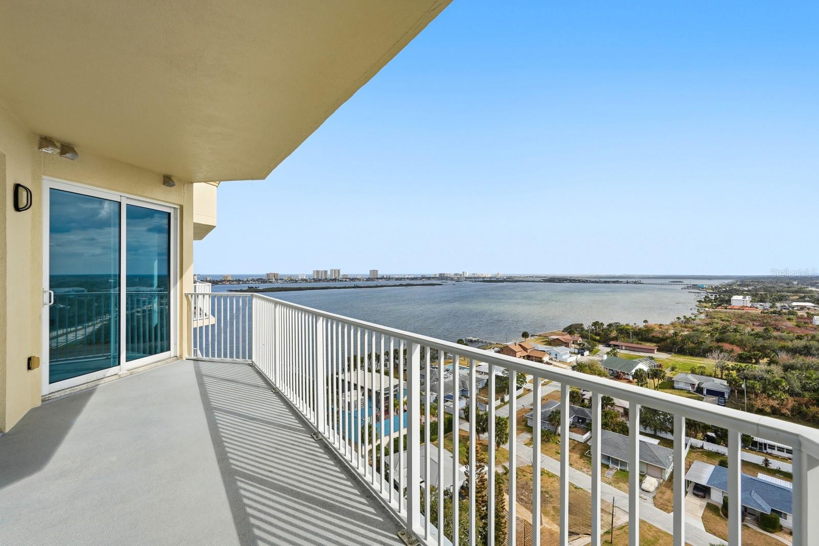 Image 35 of 57 For 2801 Ridgewood Avenue 1504