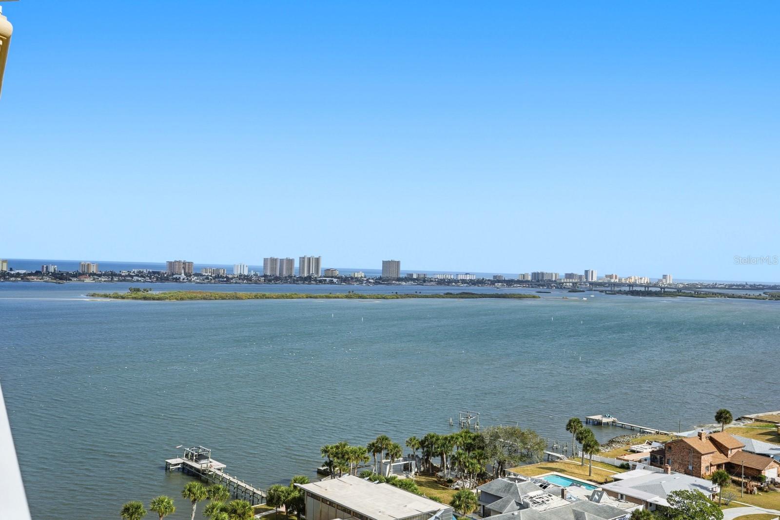 Image 38 of 57 For 2801 Ridgewood Avenue 1504