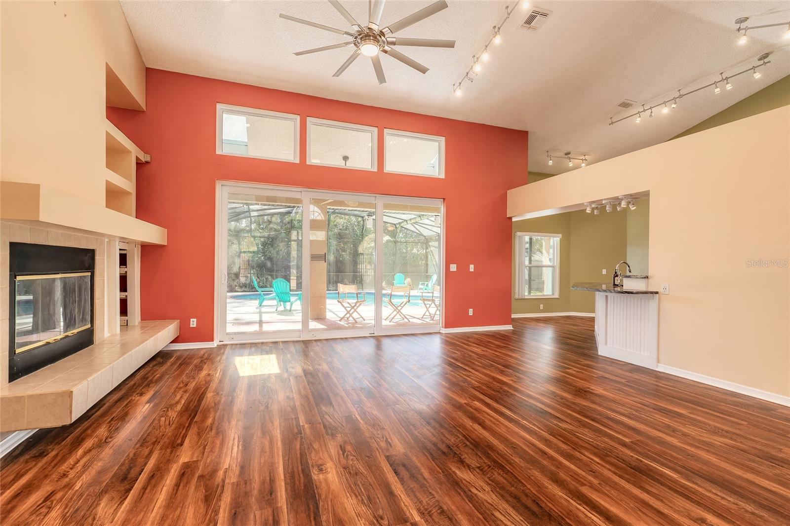 Image 16 of 44 For 452 Holly Drive