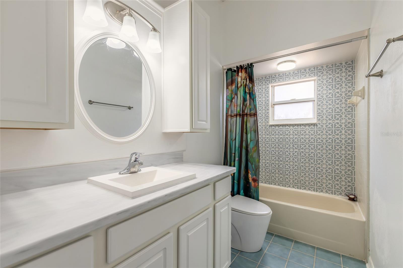 Image 37 of 44 For 452 Holly Drive