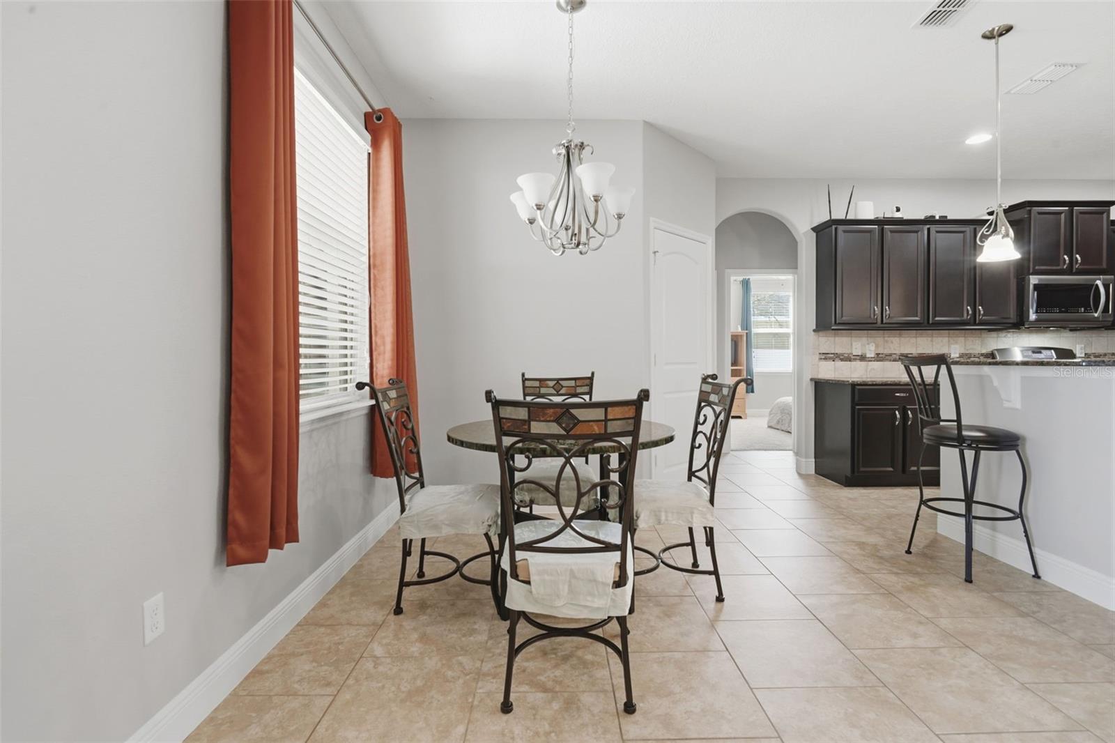 Image 18 of 54 For 1457 Daystar Lane