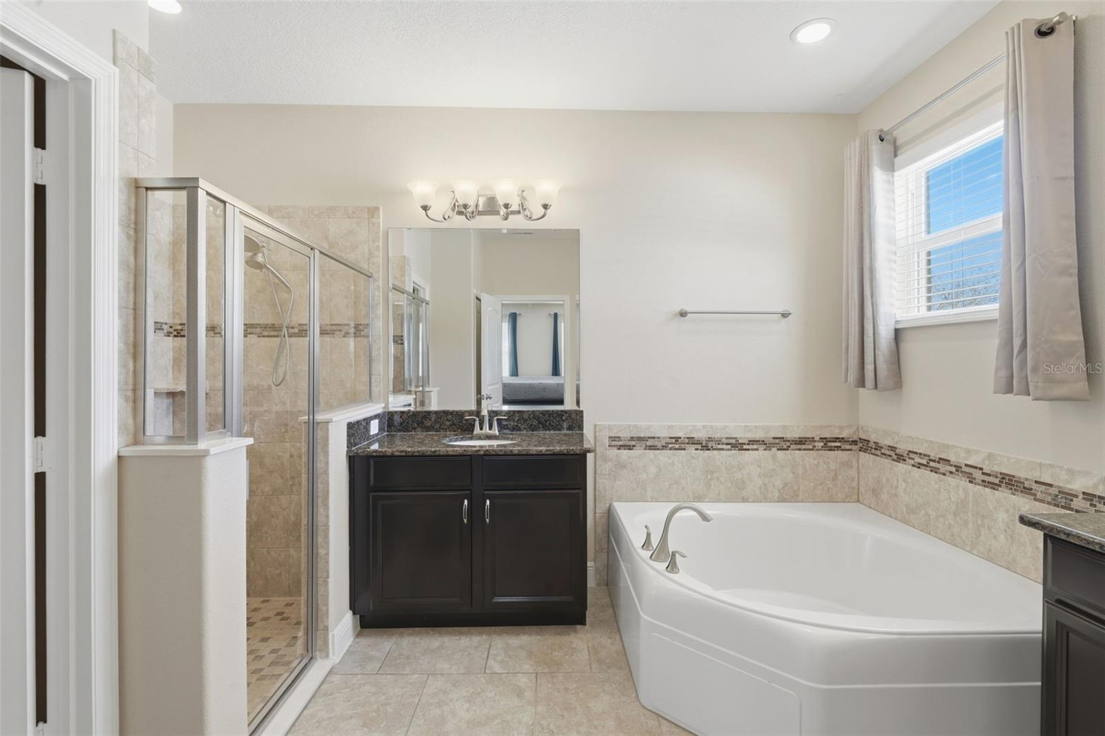 Image 27 of 54 For 1457 Daystar Lane