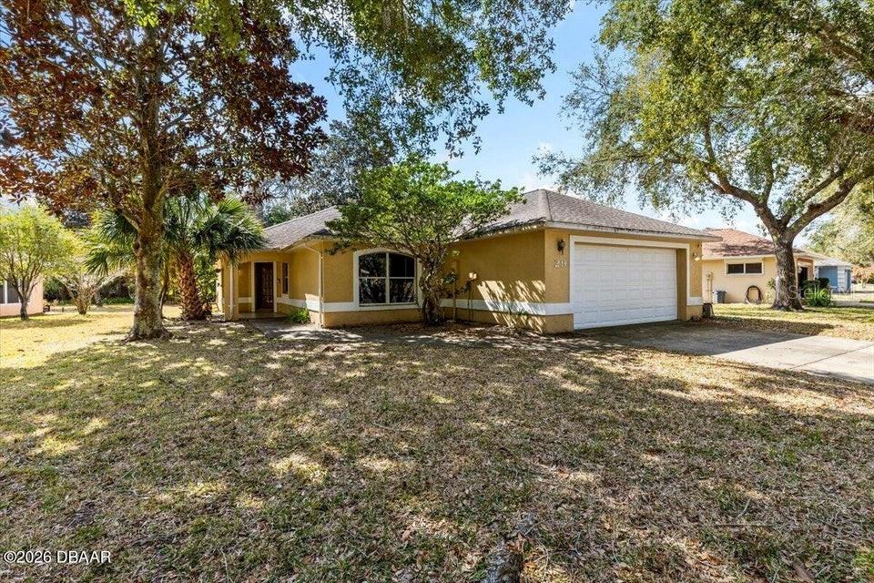 Image 17 of 35 For 29 Sherrington Drive