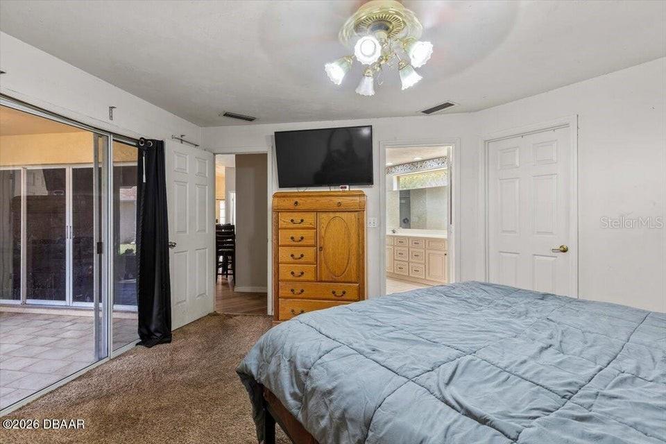 Image 21 of 35 For 29 Sherrington Drive