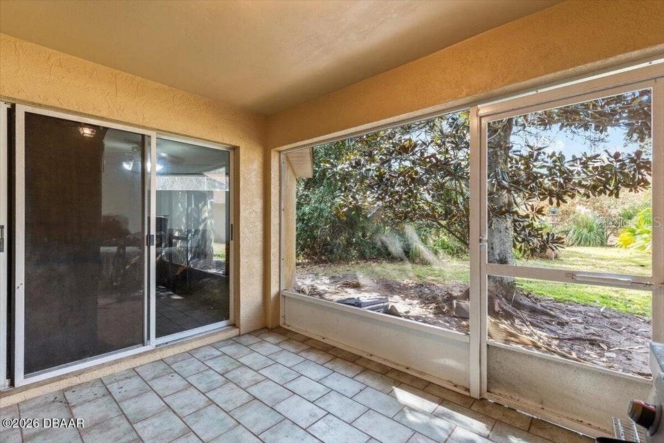 Image 29 of 35 For 29 Sherrington Drive