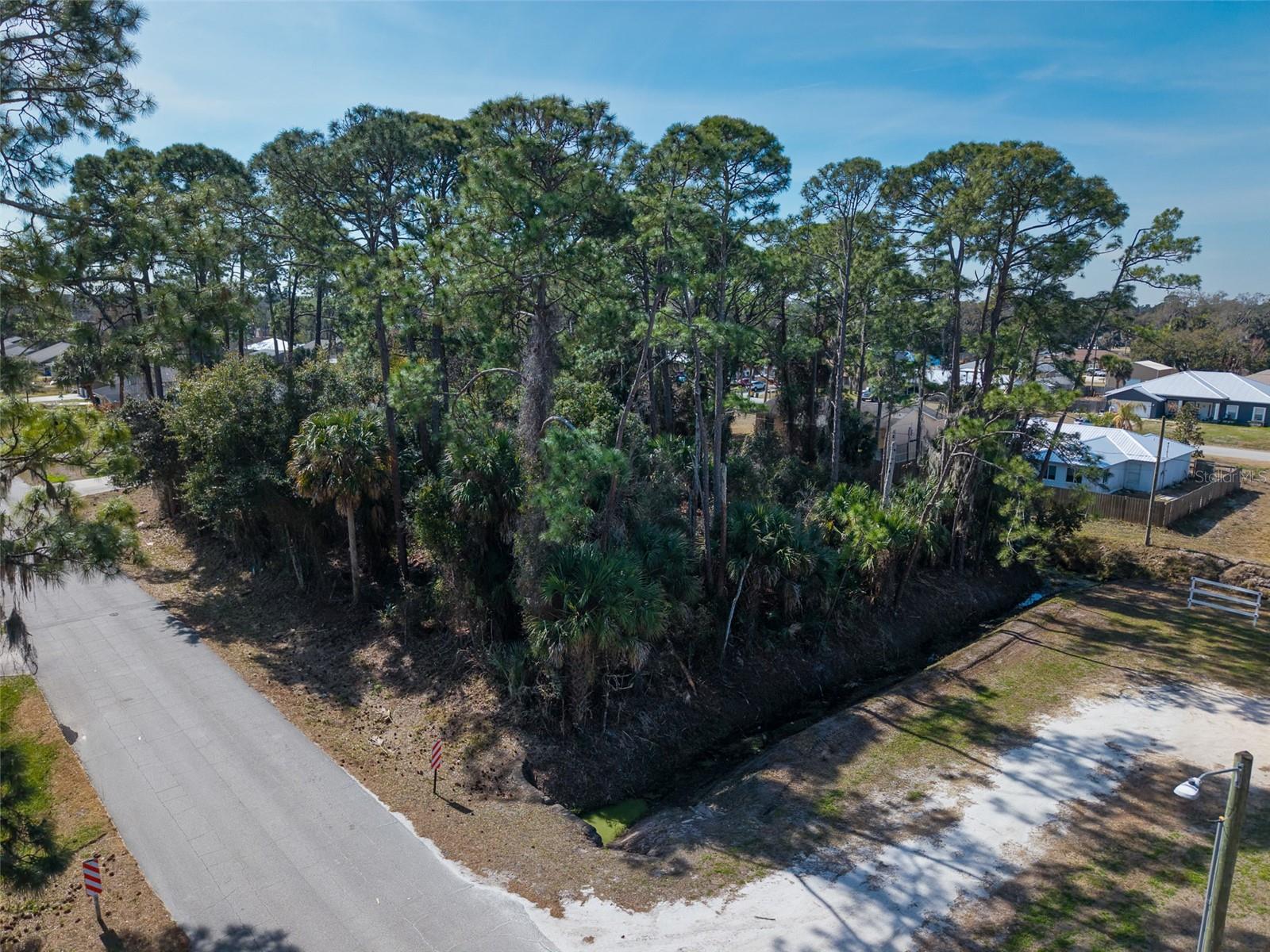 Image 14 of 15 For 2904 India Palm Drive