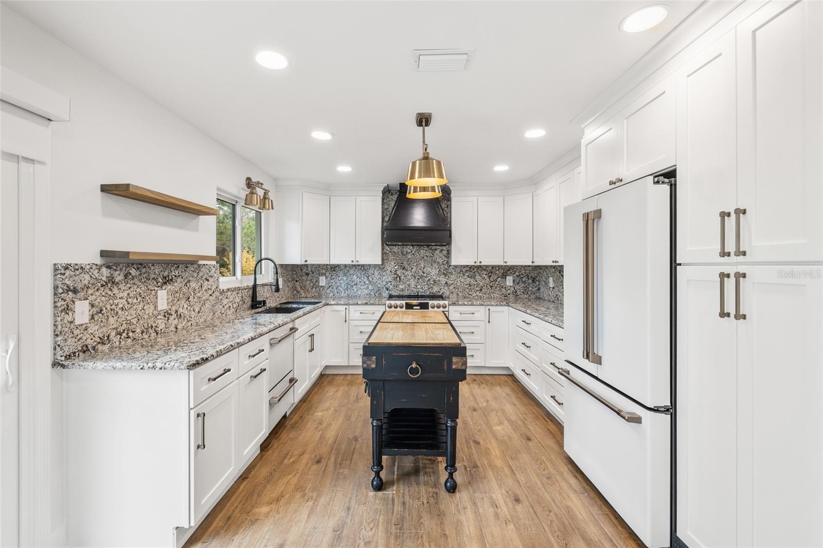 Image 21 of 52 For 136 Sea Duck Circle E