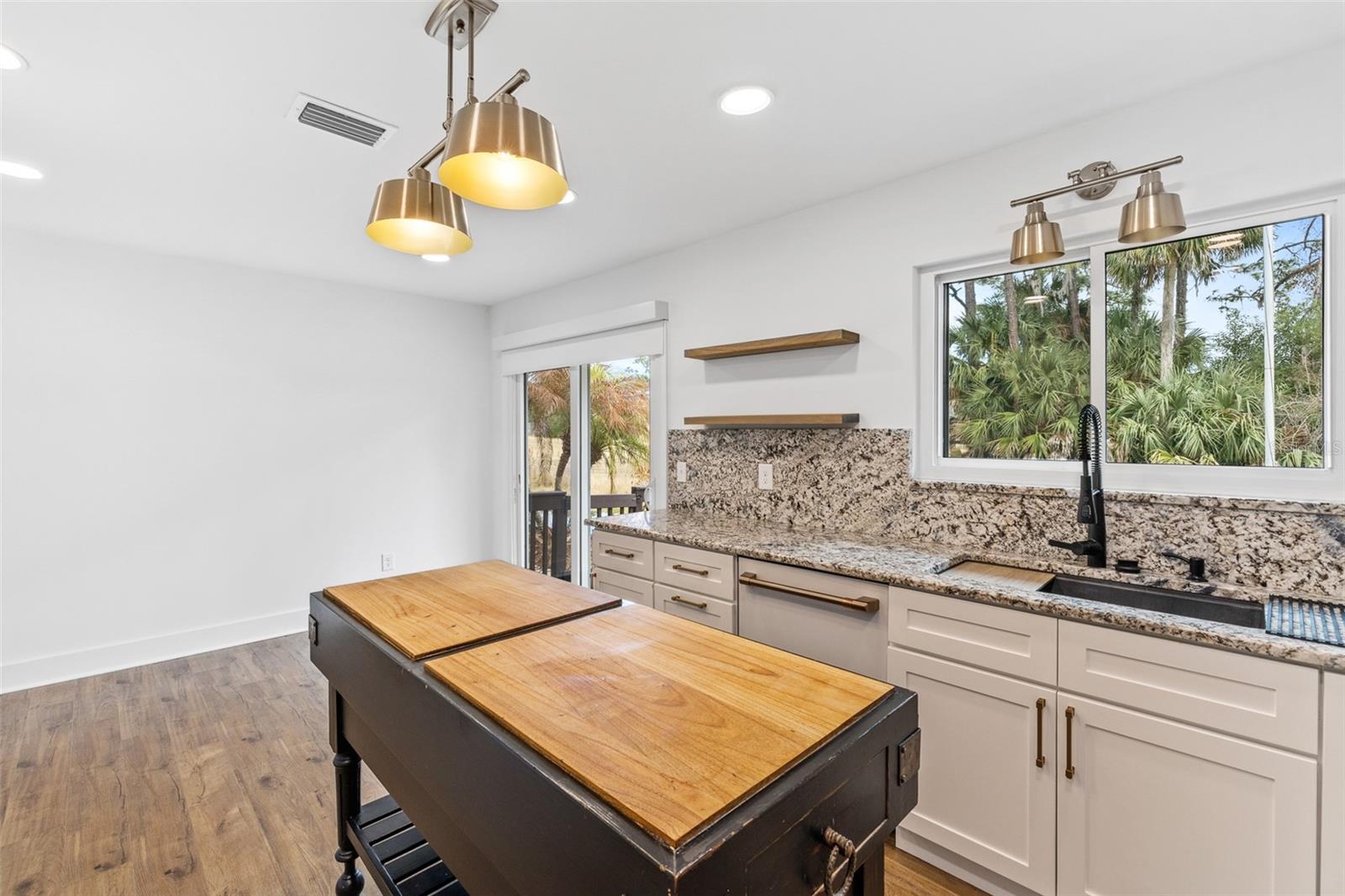 Image 24 of 52 For 136 Sea Duck Circle E