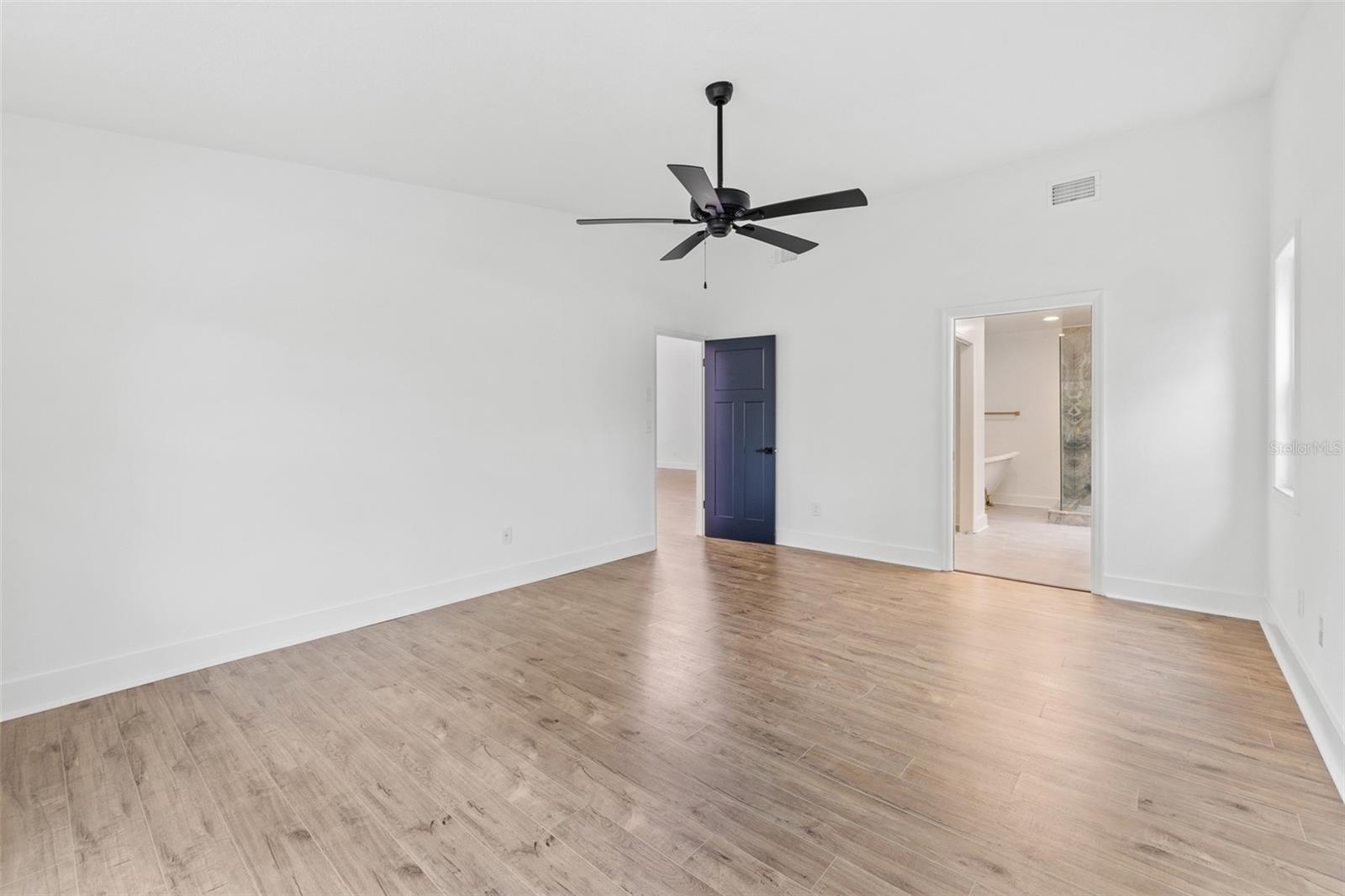 Image 27 of 52 For 136 Sea Duck Circle E