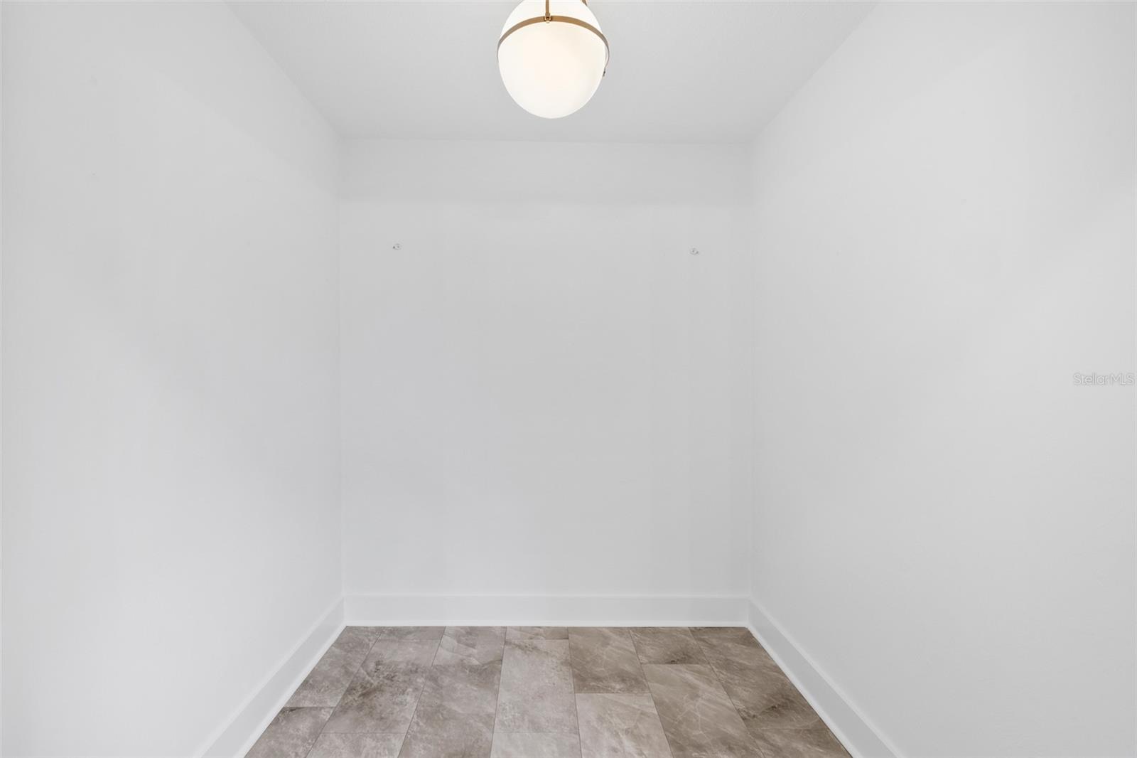 Image 31 of 52 For 136 Sea Duck Circle E