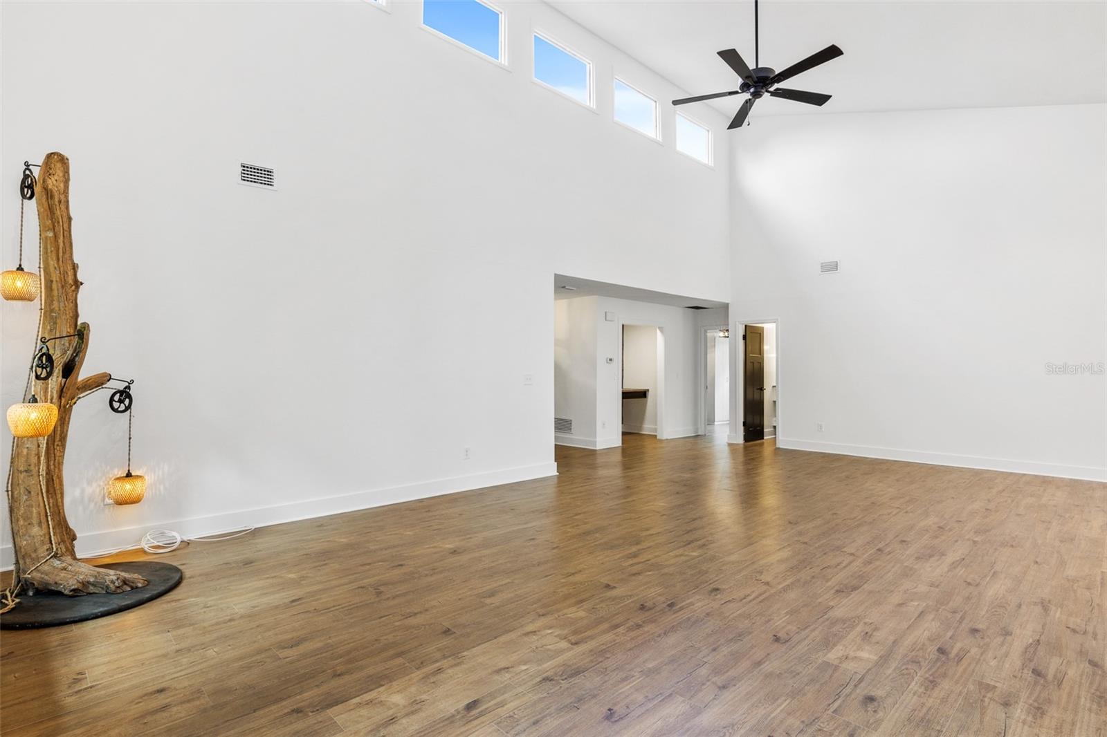 Image 6 of 52 For 136 Sea Duck Circle E