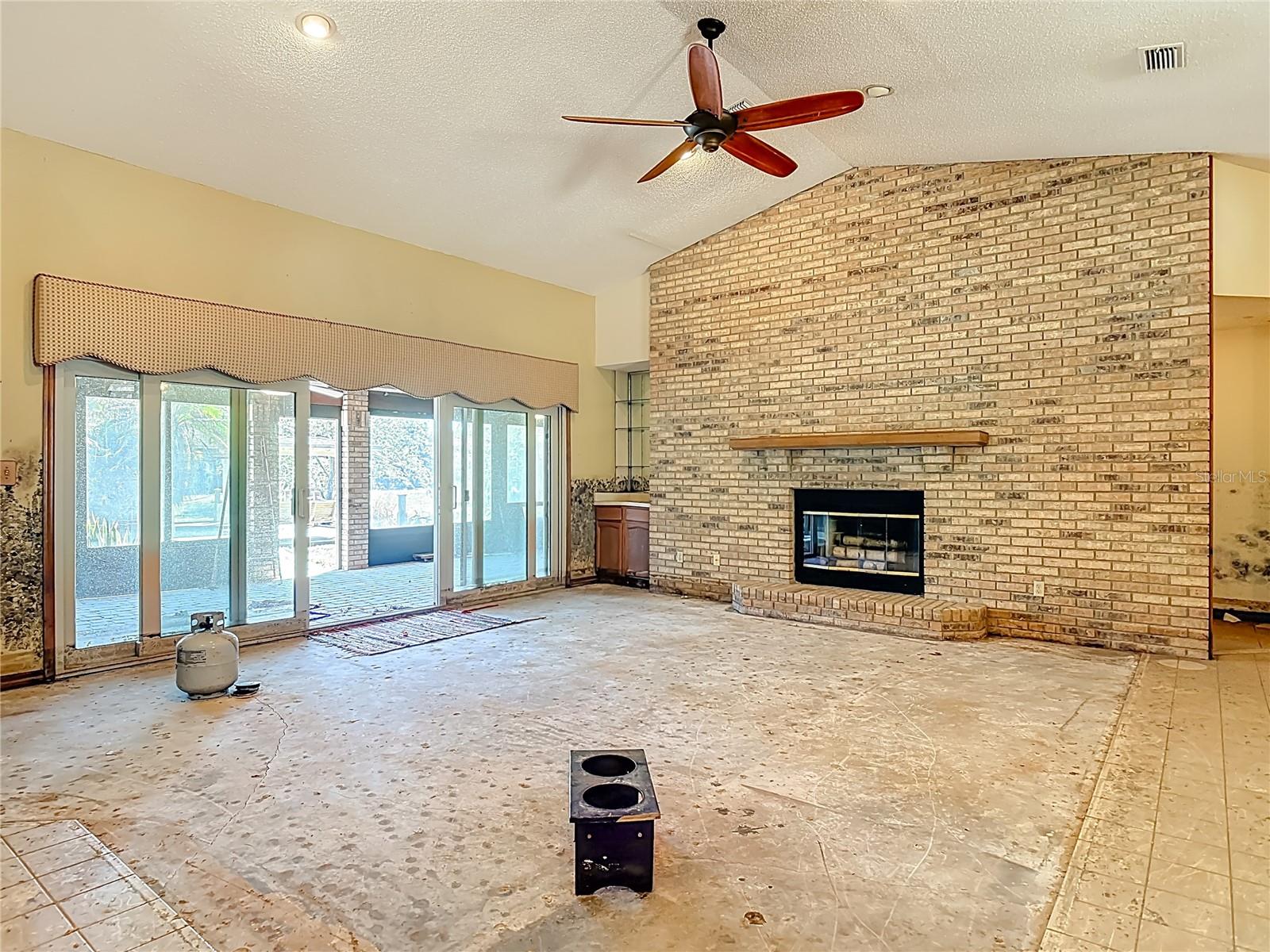 Image 14 of 53 For 1395 Kettledrum Trail