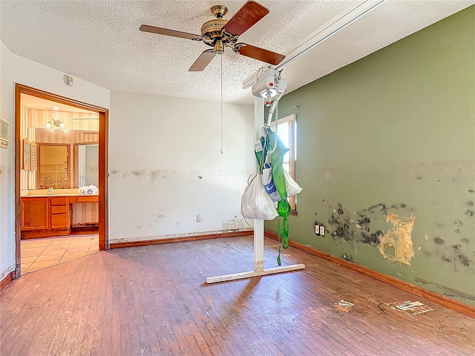 Image 24 of 53 For 1395 Kettledrum Trail