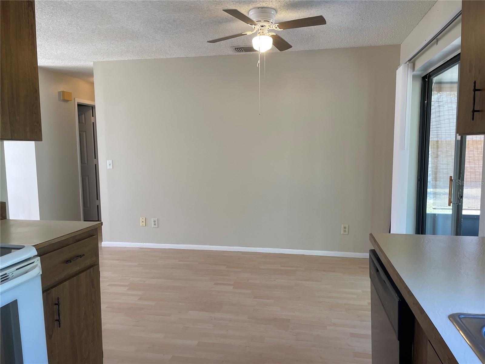 Image 10 of 29 For 2570 Beal Street