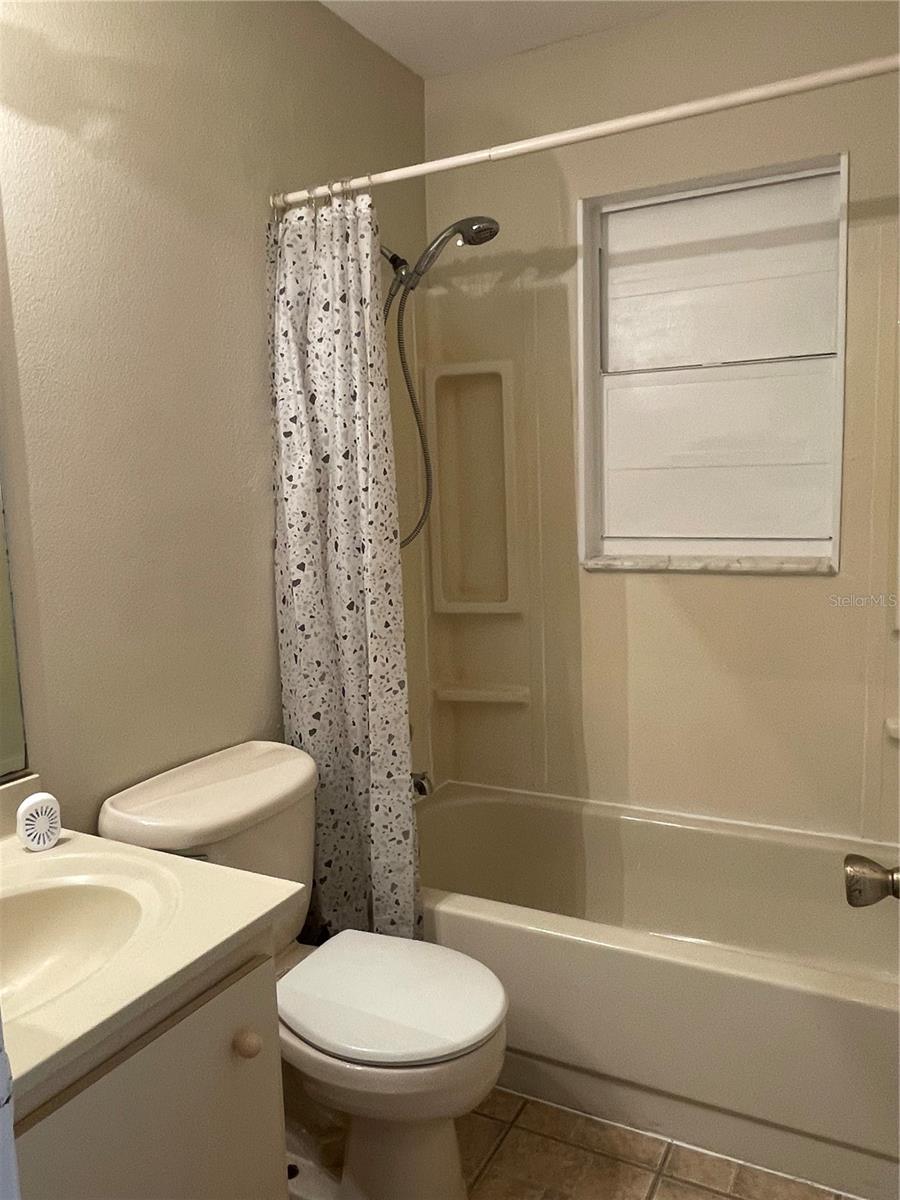 Image 19 of 29 For 2570 Beal Street