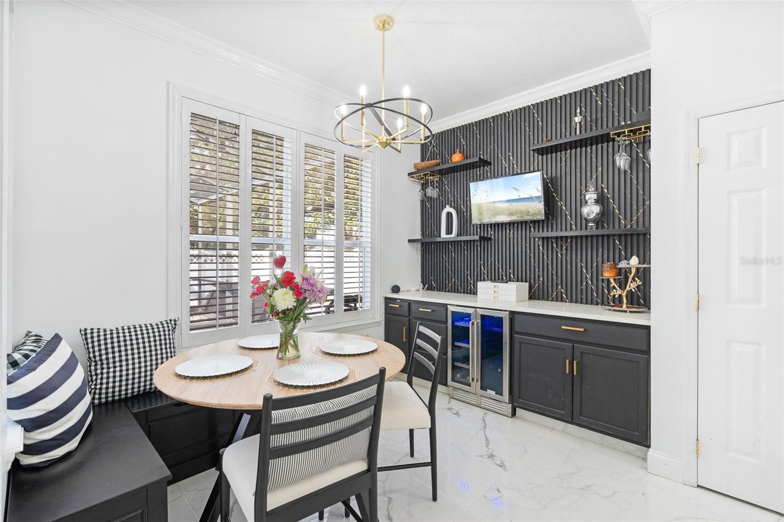 Image 11 of 33 For 400 Brookfield Terrace