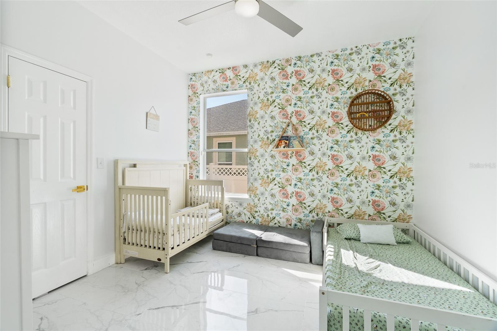 Image 18 of 33 For 400 Brookfield Terrace