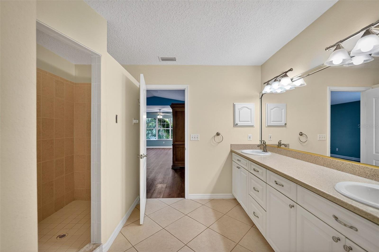Image 42 of 60 For 4875 Sailfish Drive