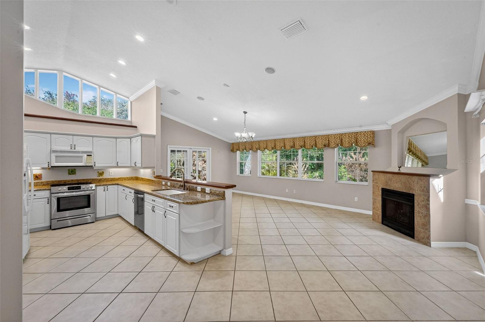 Image 5 of 60 For 4875 Sailfish Drive