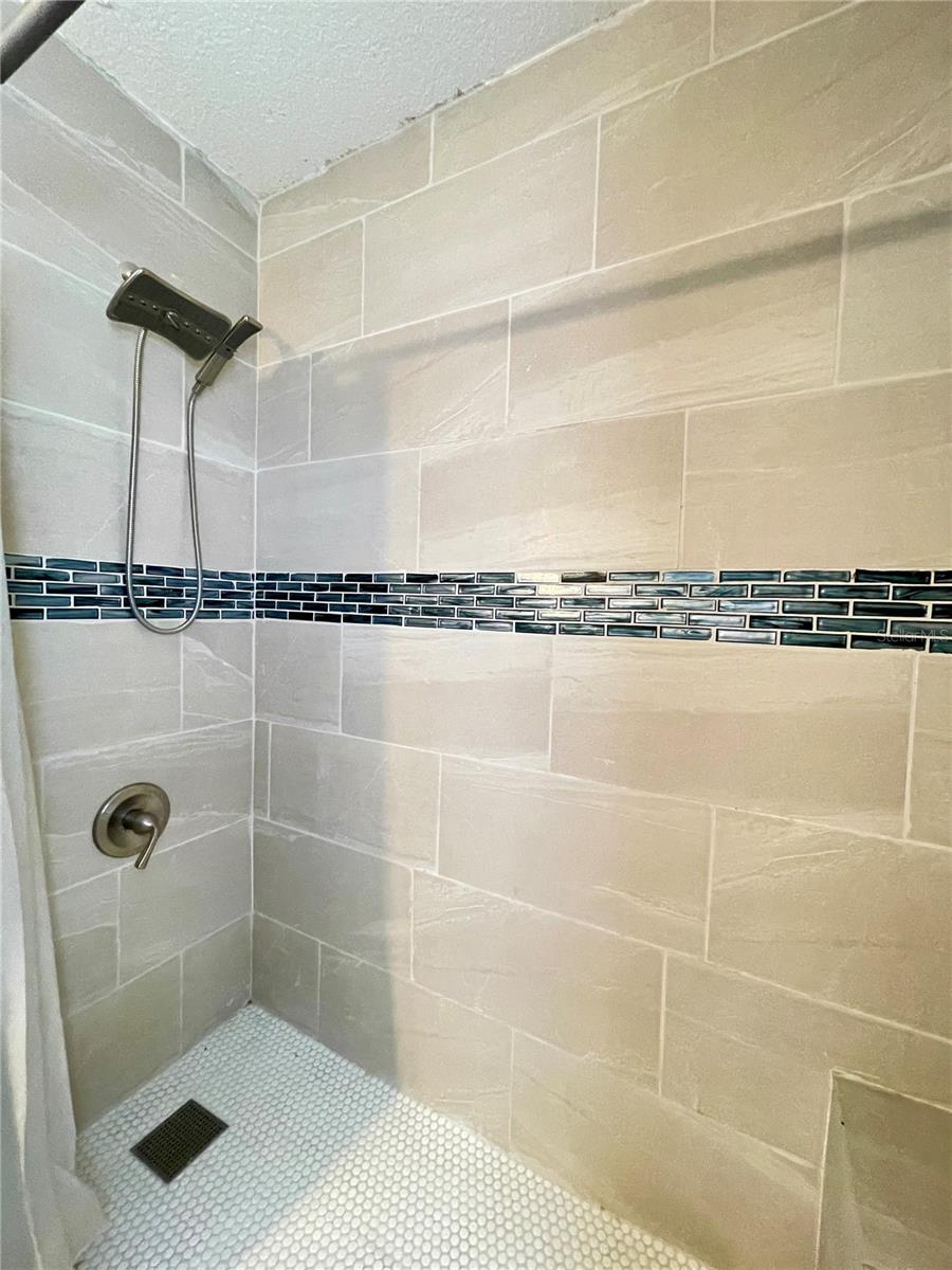 Image 27 of 31 For 945 Mcdonald Road