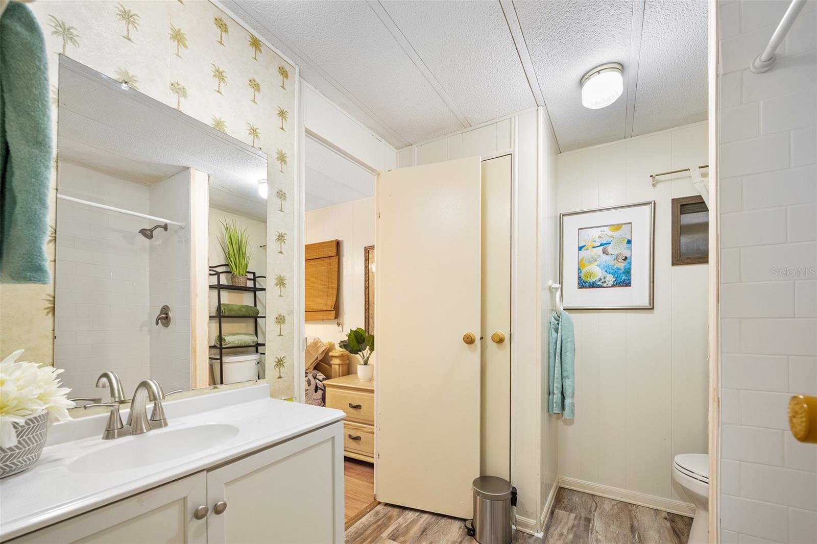 Image 34 of 59 For 24847 Drive No 1