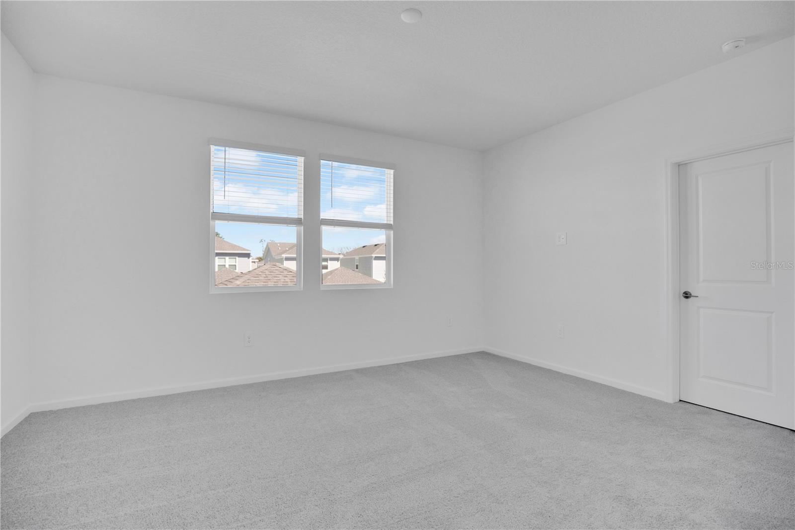 Image 11 of 32 For 714 Squire Avenue