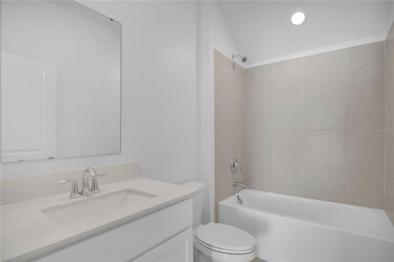 Image 15 of 32 For 714 Squire Avenue