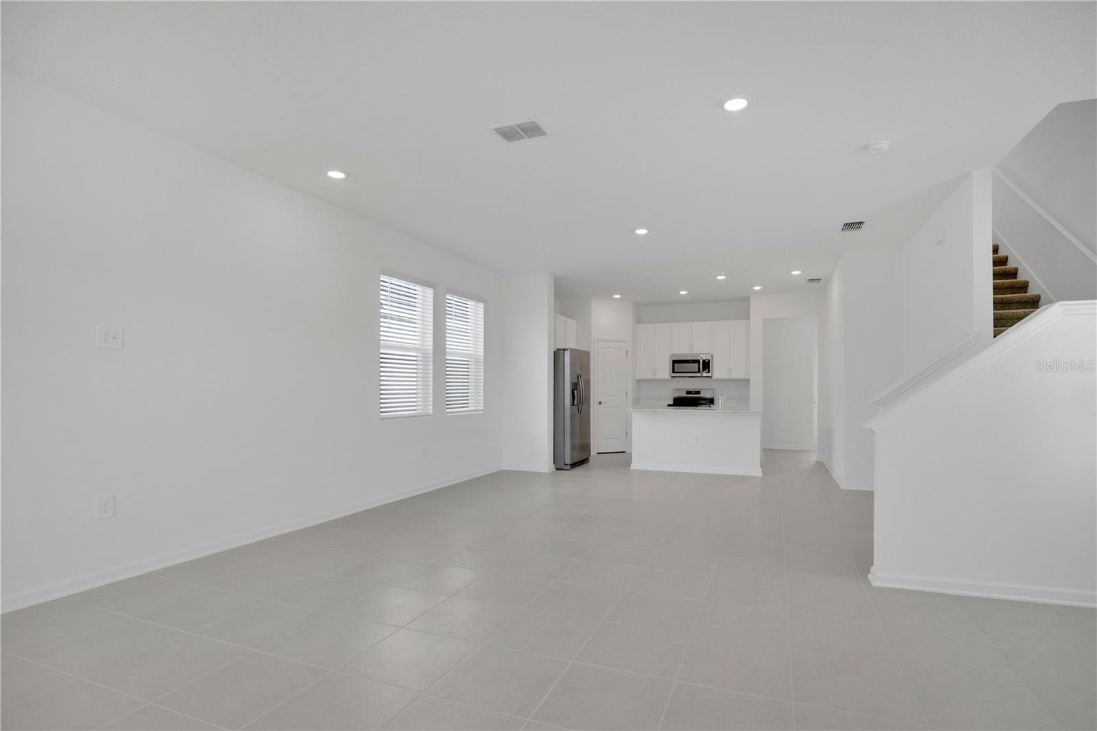 Image 4 of 32 For 714 Squire Avenue