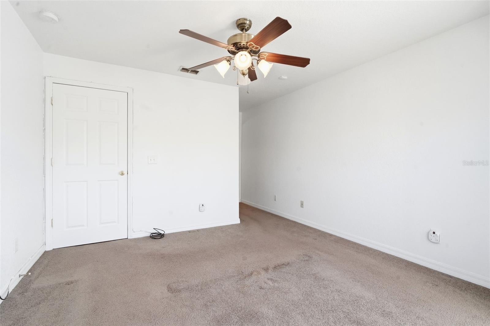 Image 12 of 36 For 709 Pamela Avenue