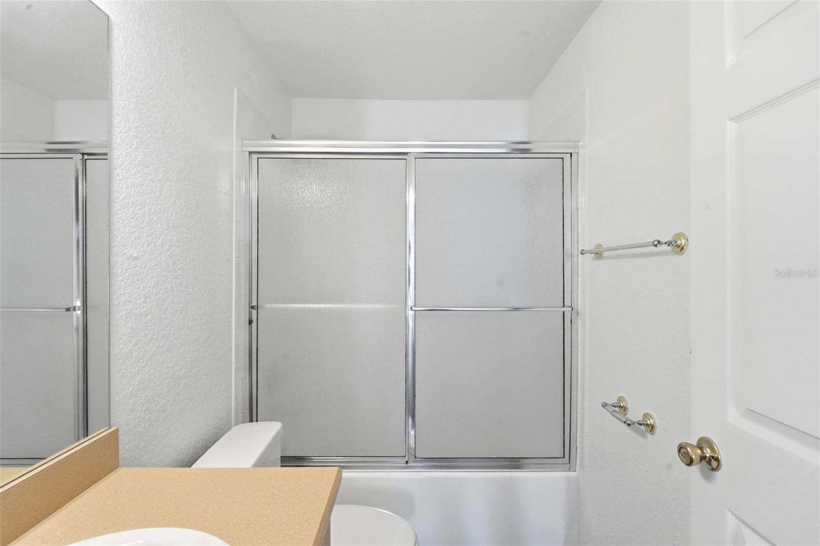 Image 14 of 36 For 709 Pamela Avenue