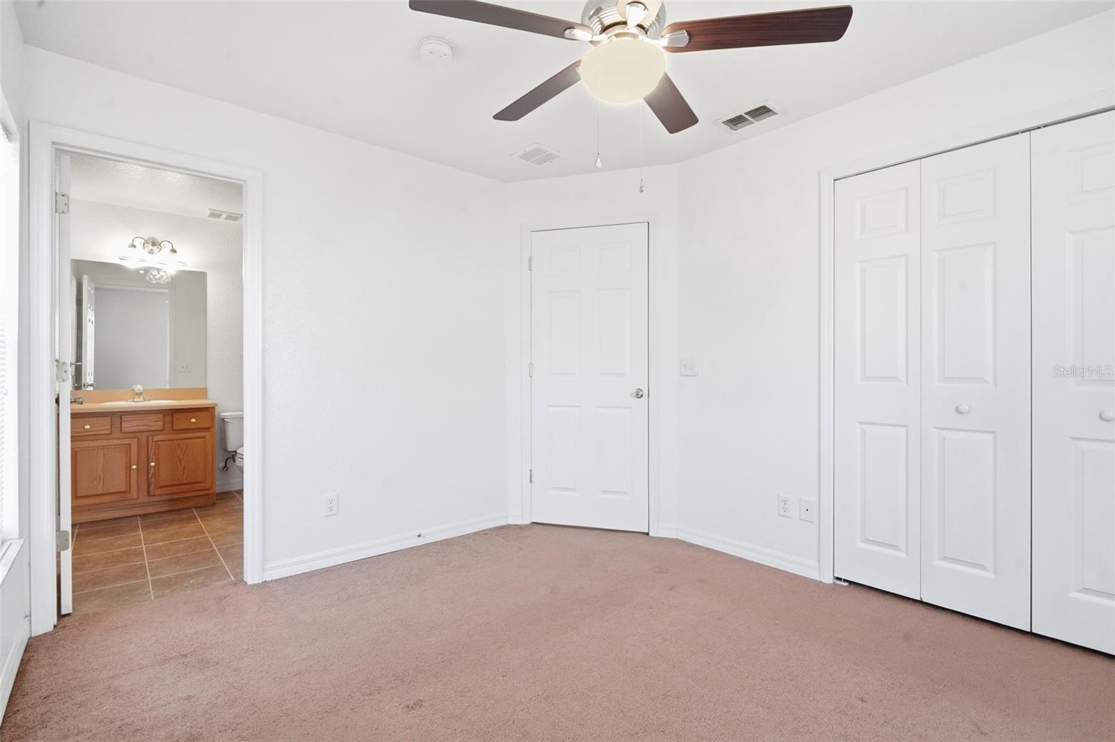 Image 15 of 36 For 709 Pamela Avenue