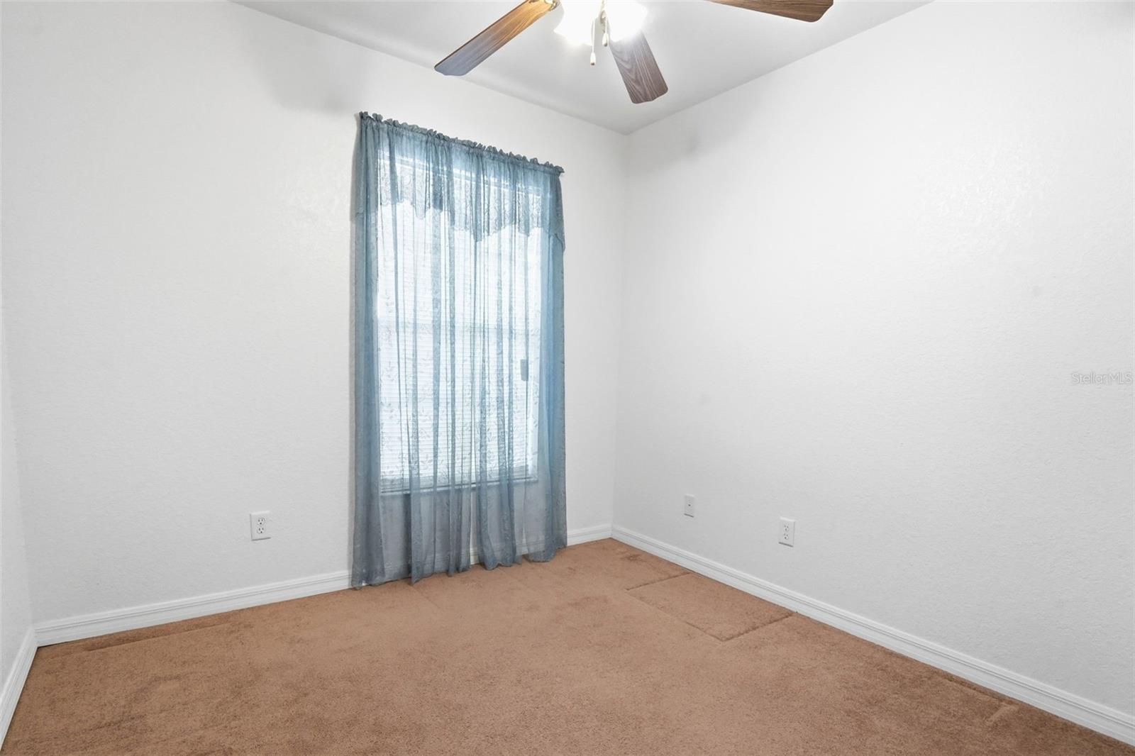 Image 19 of 36 For 709 Pamela Avenue