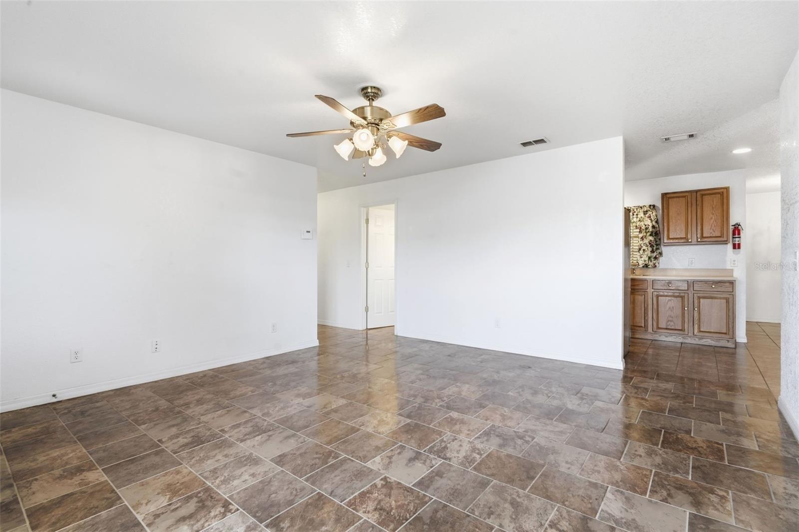 Image 2 of 36 For 709 Pamela Avenue