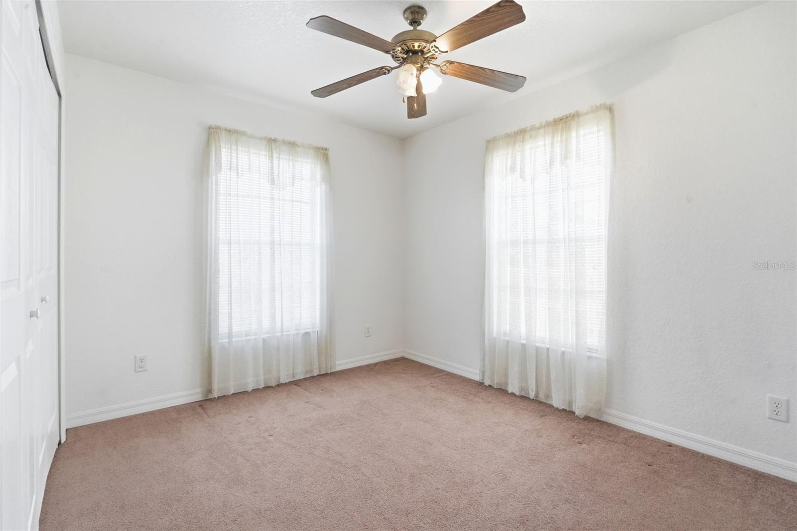 Image 22 of 36 For 709 Pamela Avenue