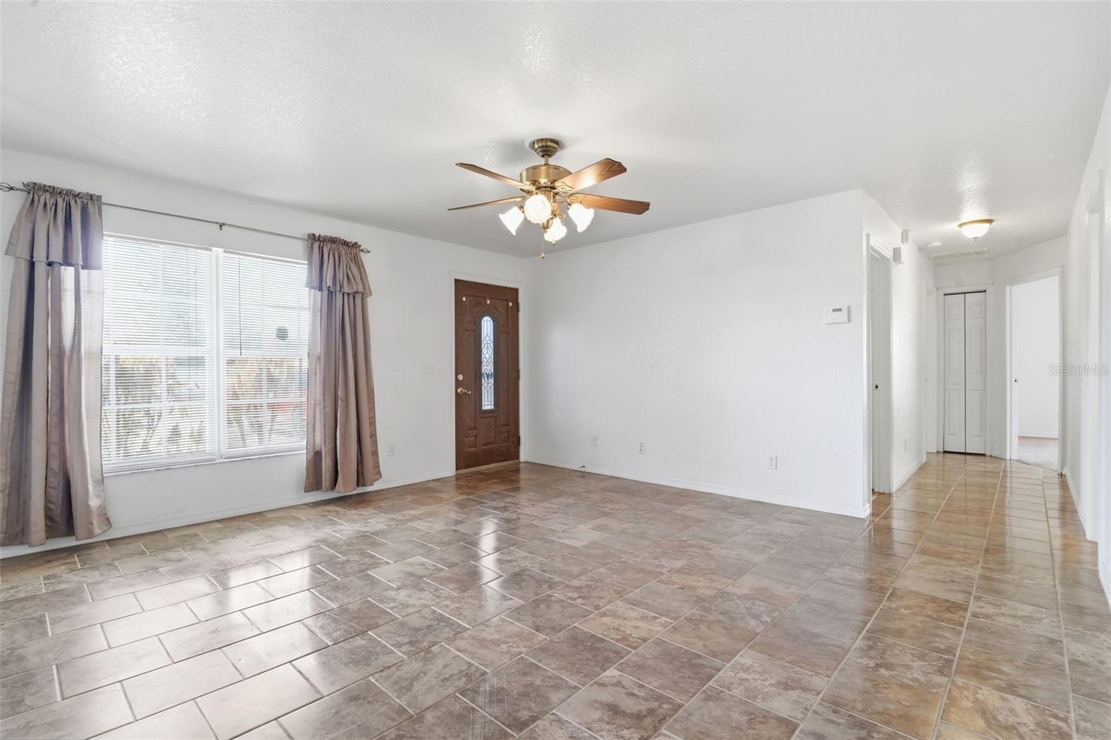 Image 4 of 36 For 709 Pamela Avenue