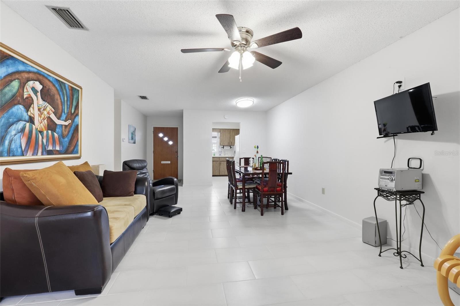 Image 2 of 10 For 151 Hill Avenue 100