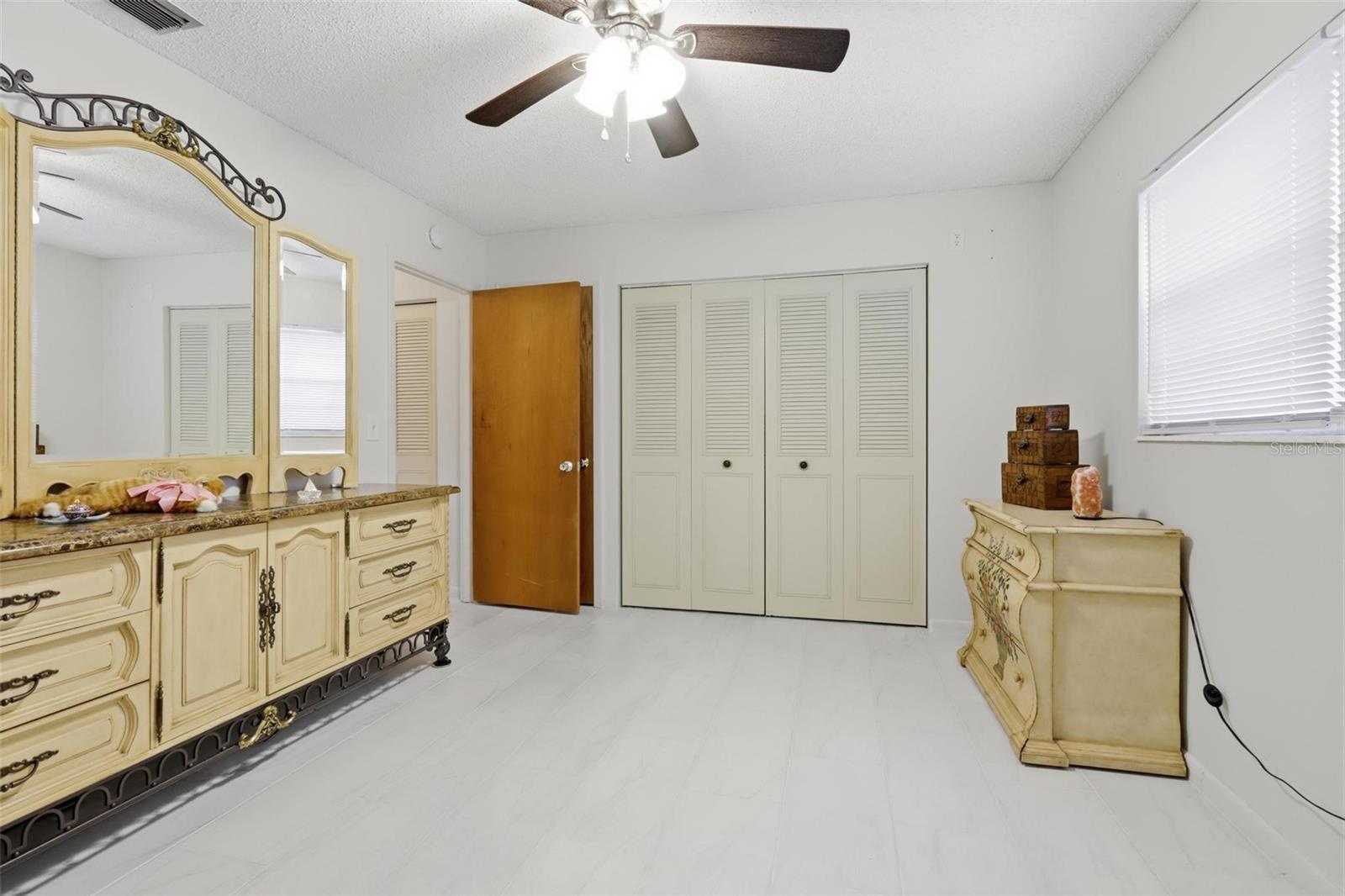 Image 9 of 10 For 151 Hill Avenue 100