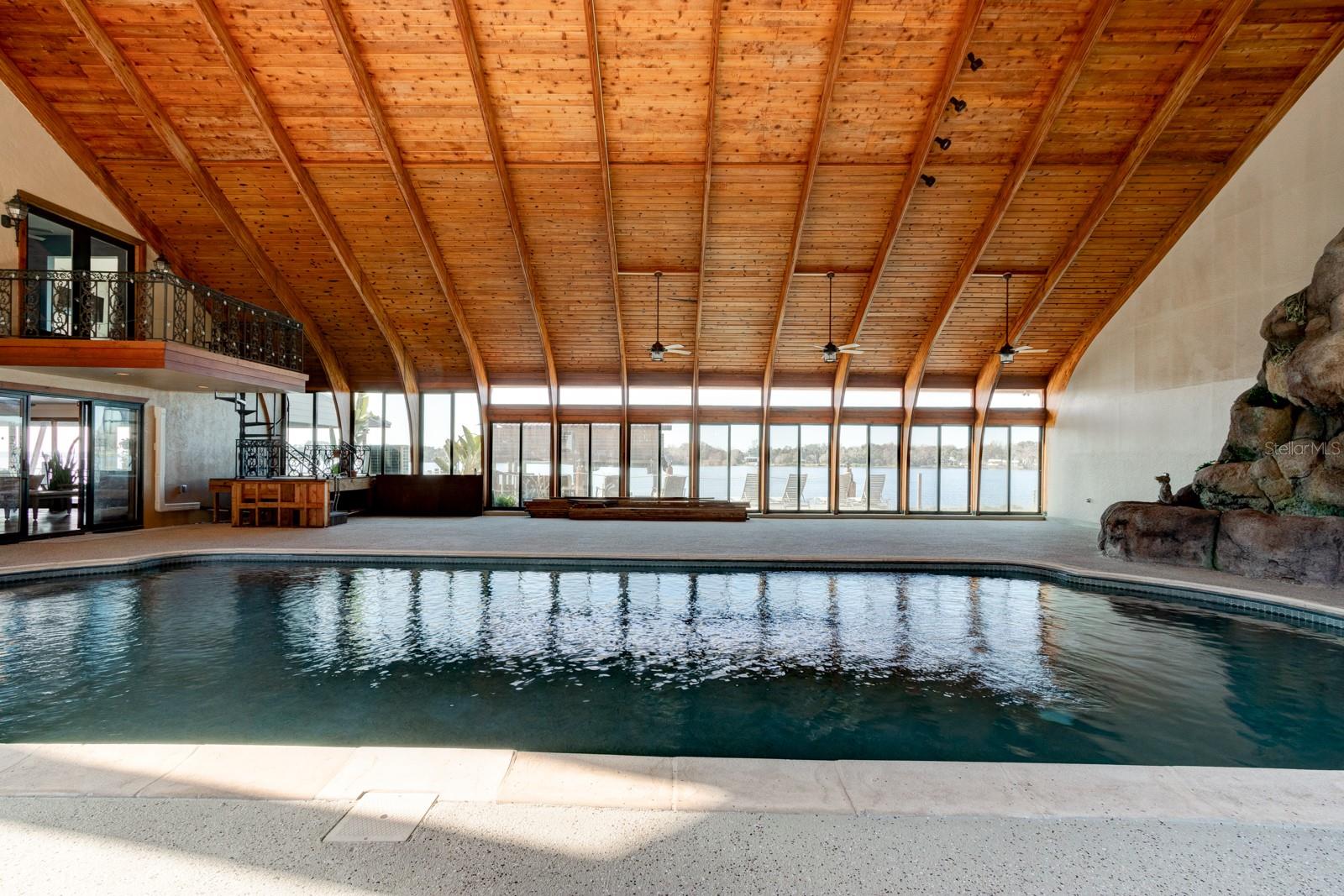 Image 14 of 67 For 1480 Lakeview Drive