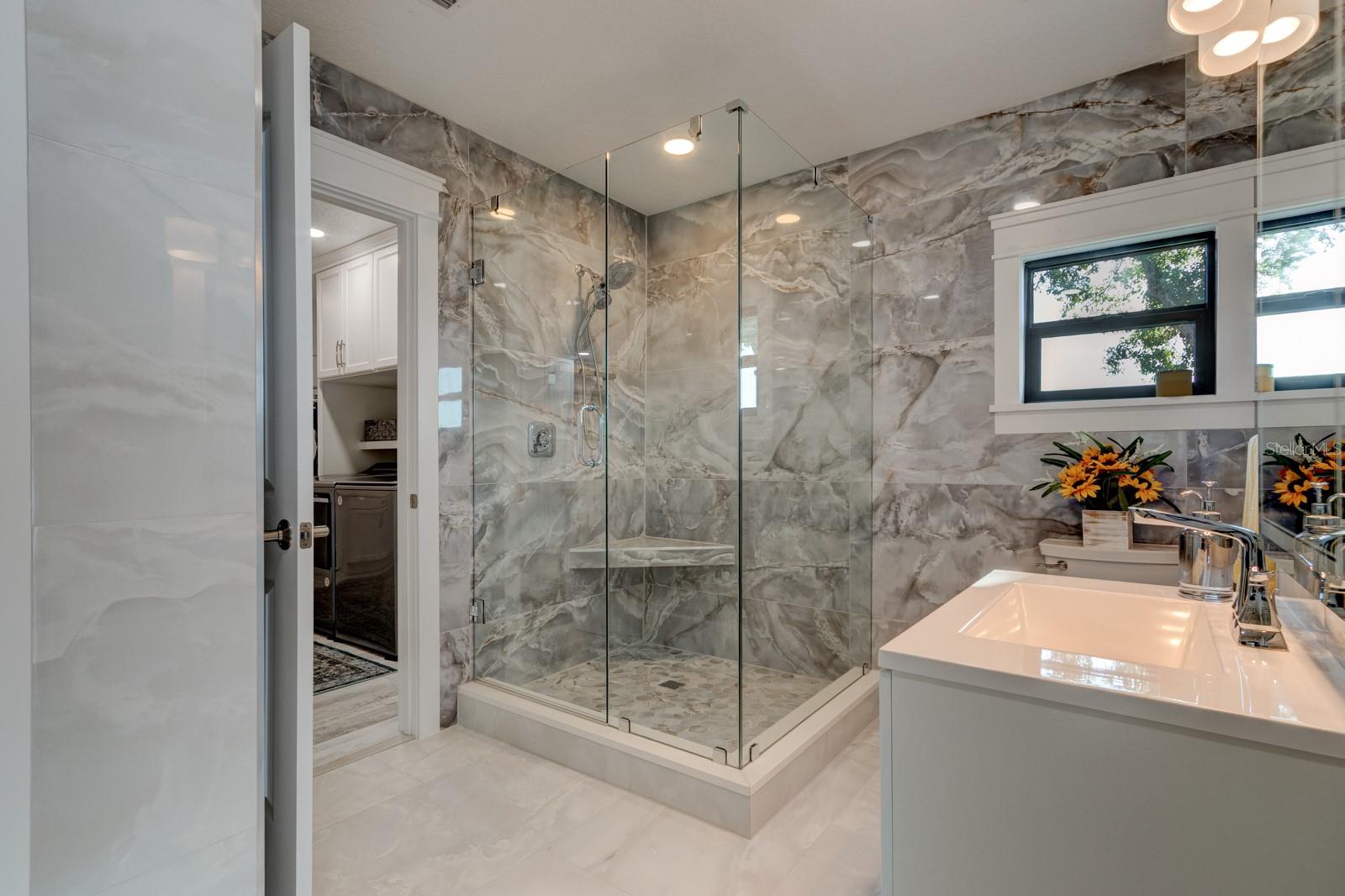 Image 20 of 67 For 1480 Lakeview Drive