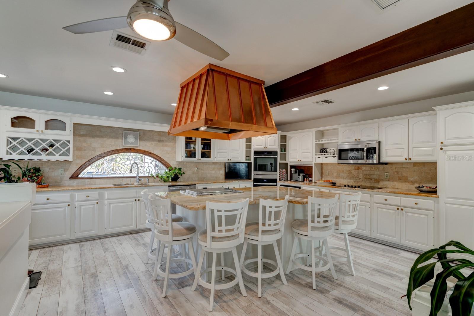 Image 34 of 67 For 1480 Lakeview Drive