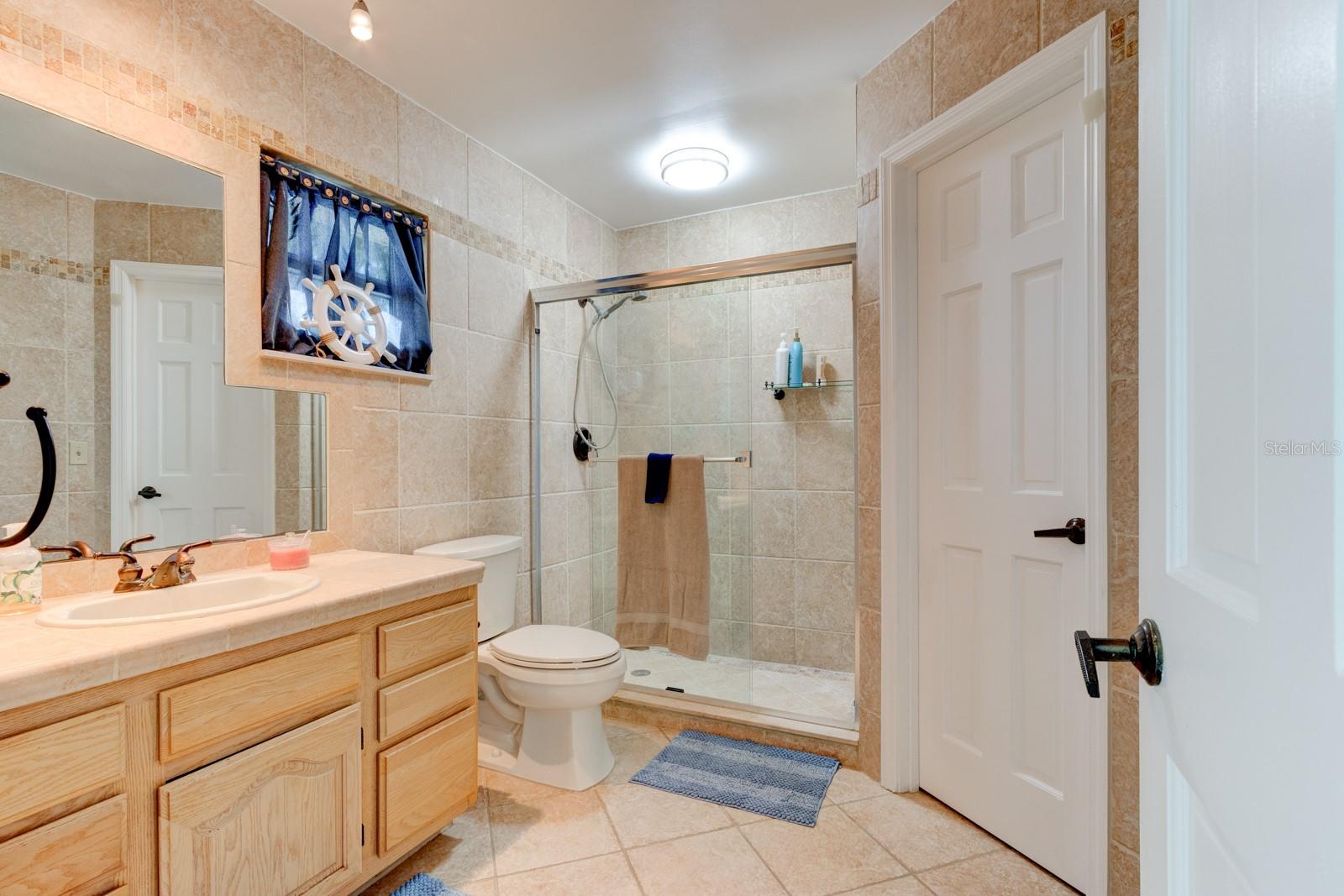 Image 47 of 67 For 1480 Lakeview Drive