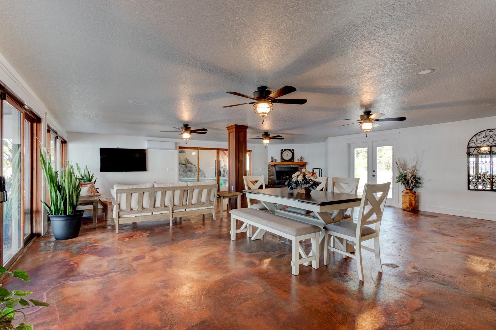 Image 9 of 67 For 1480 Lakeview Drive