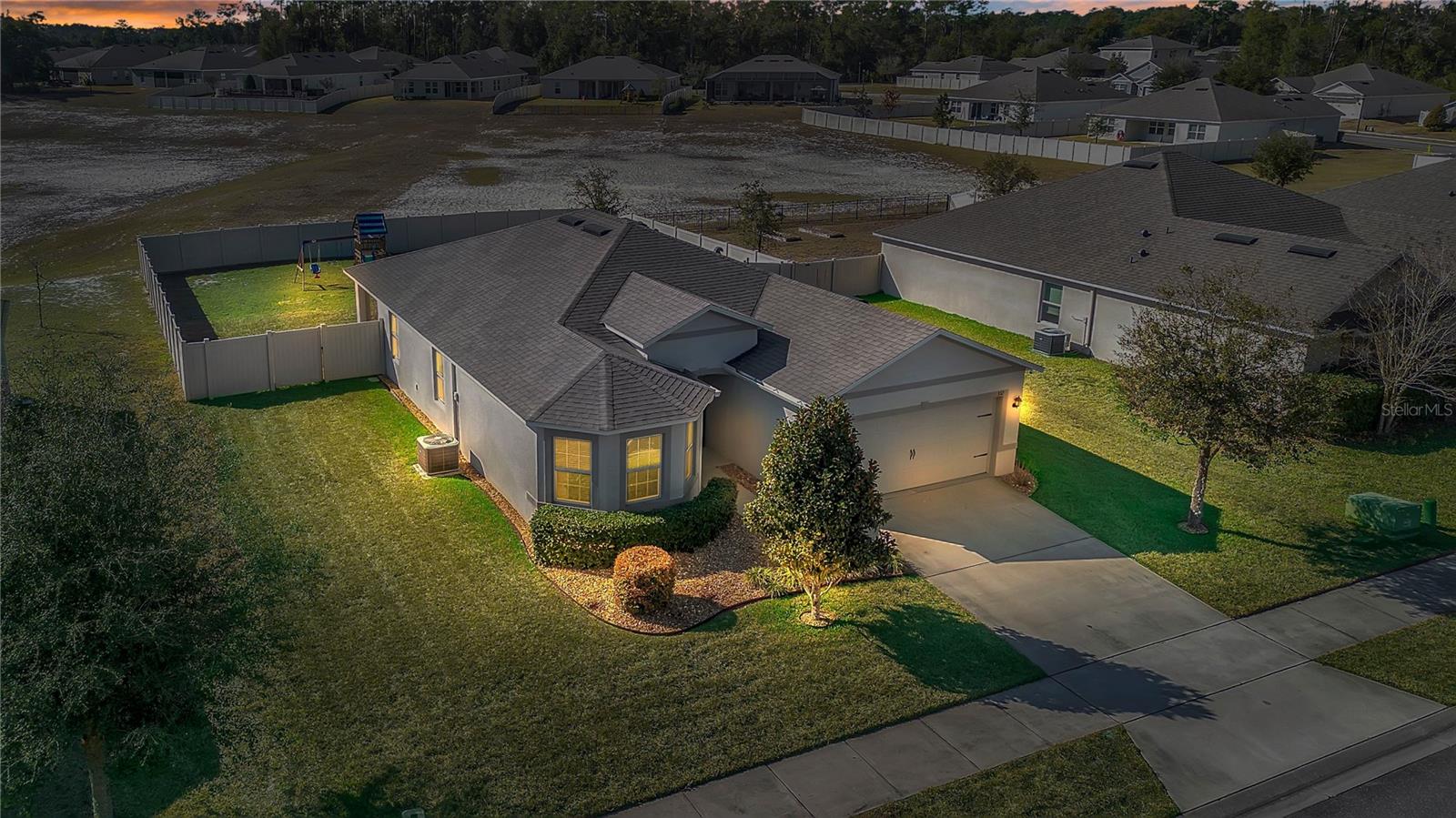 Image 38 of 38 For 332 Nowell Loop